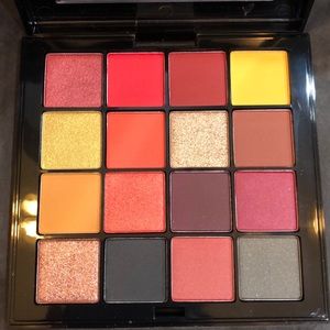 NYX Eyeshadow Palette